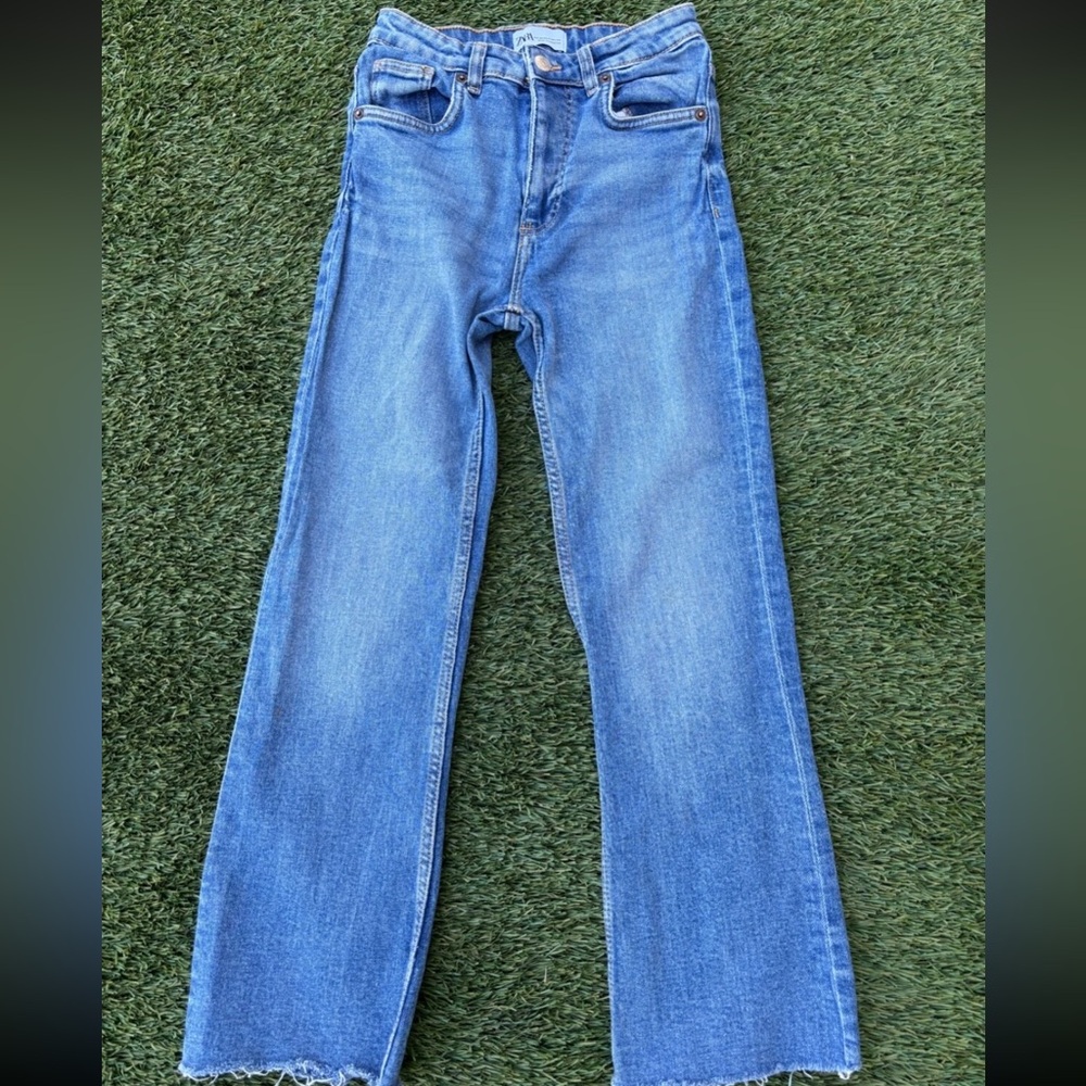 Zara High Wasted Mom Jeans